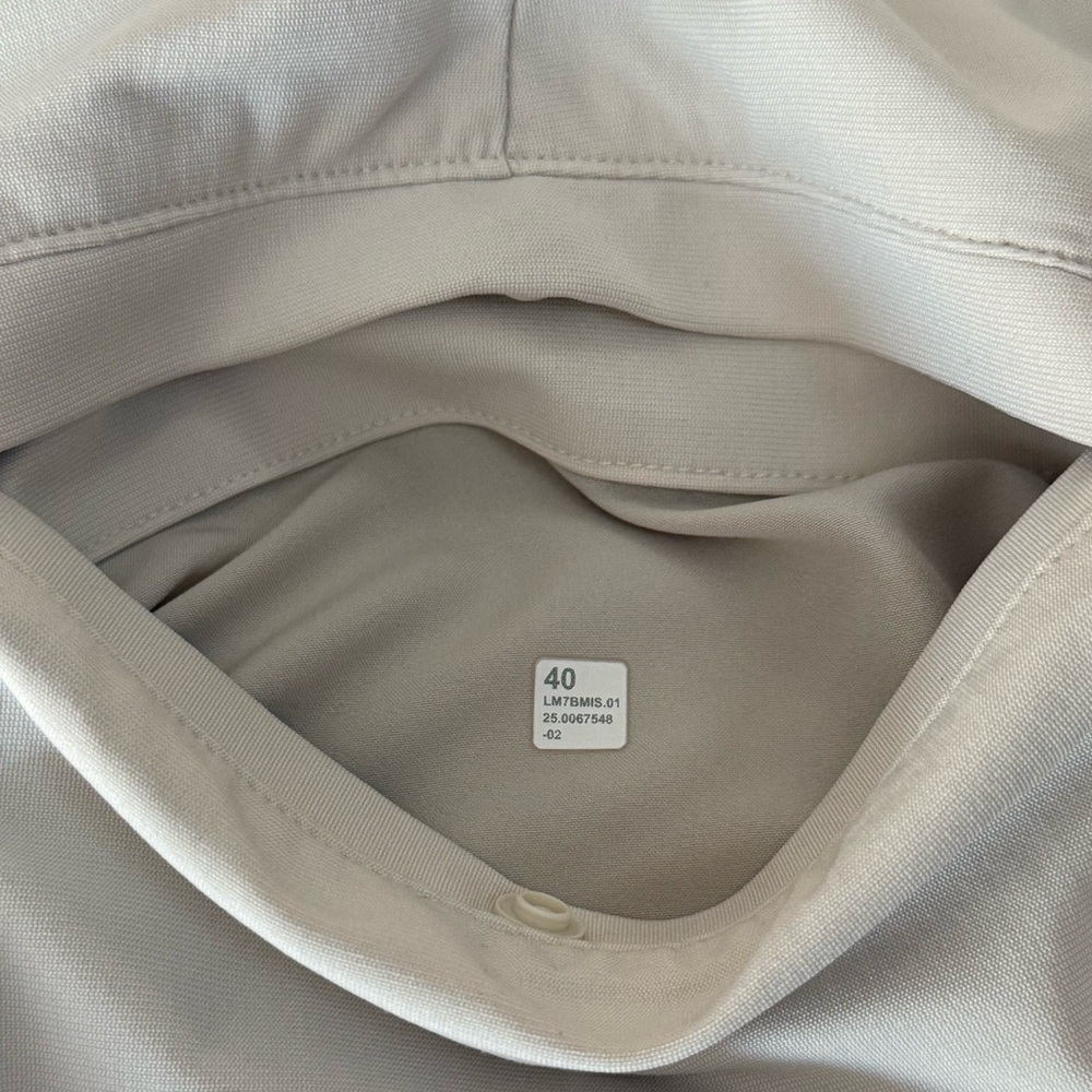 Lululemon Men’s Shorts - Picture 3 of 3